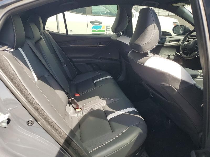 2026 TOYOTA CAMRY SE 10