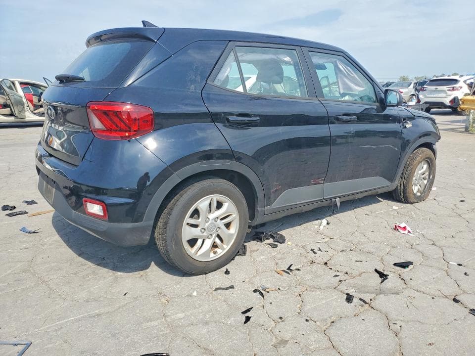 2022 HYUNDAI VENUE SE 3