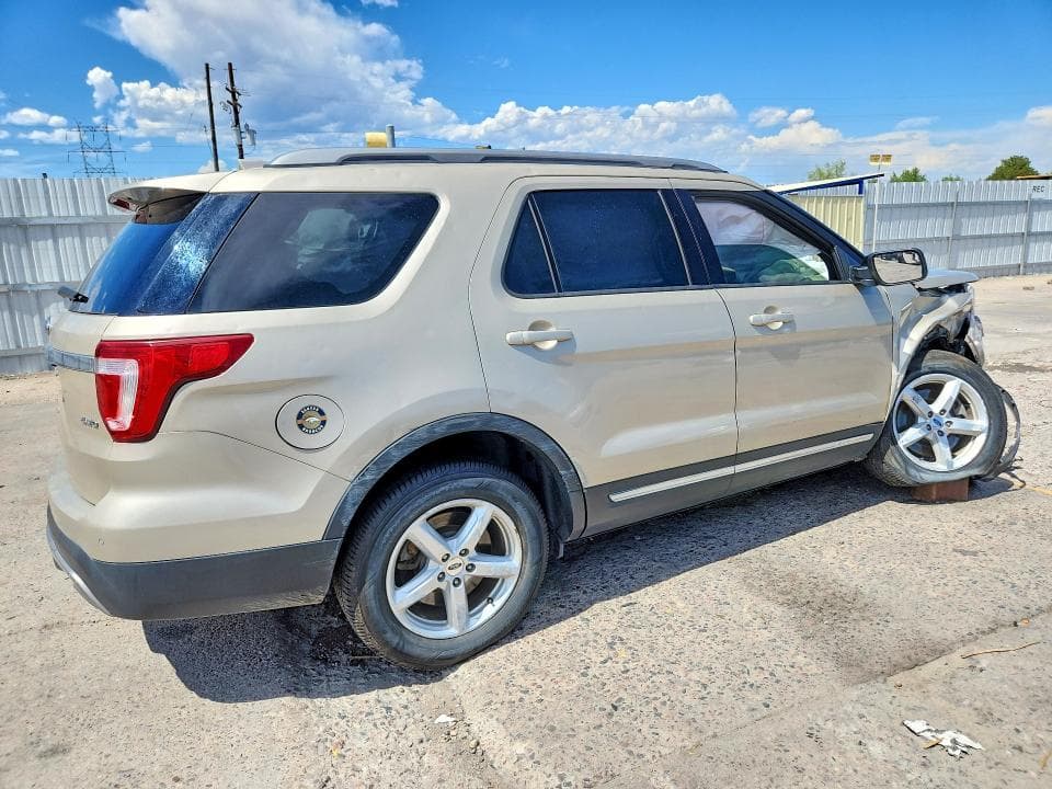 2017 FORD EXPLORER XLT 3