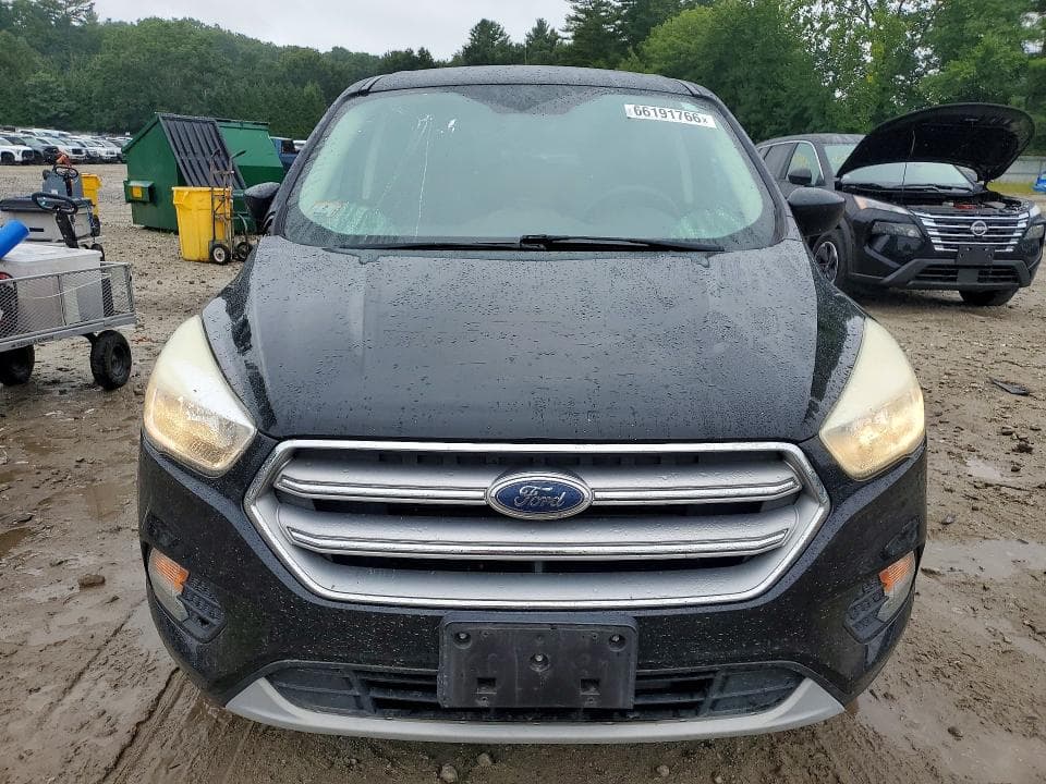 2017 FORD ESCAPE SE 5