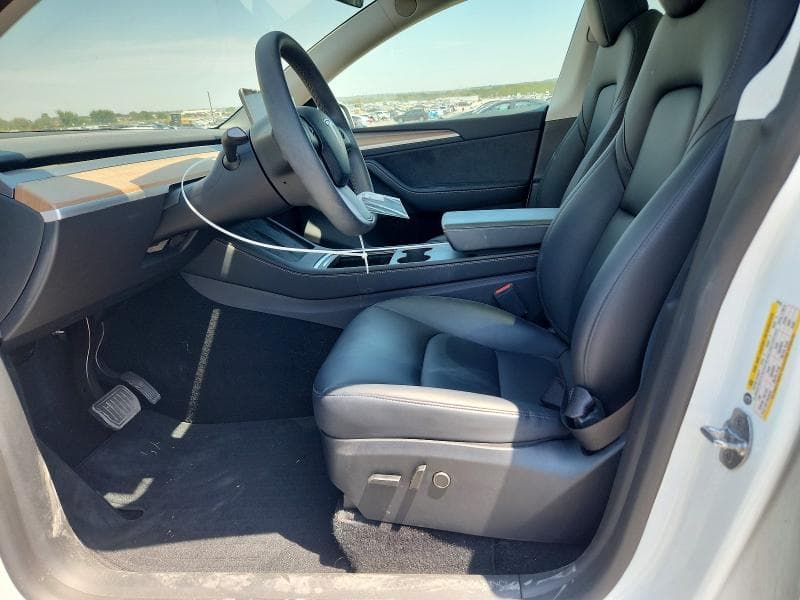 2025 TESLA MODEL Y 7