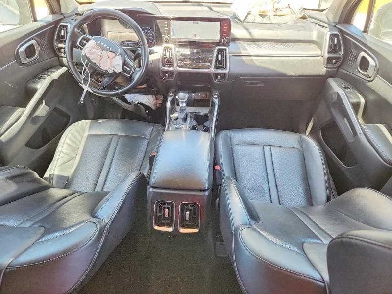 2023 KIA SORENTO S 8