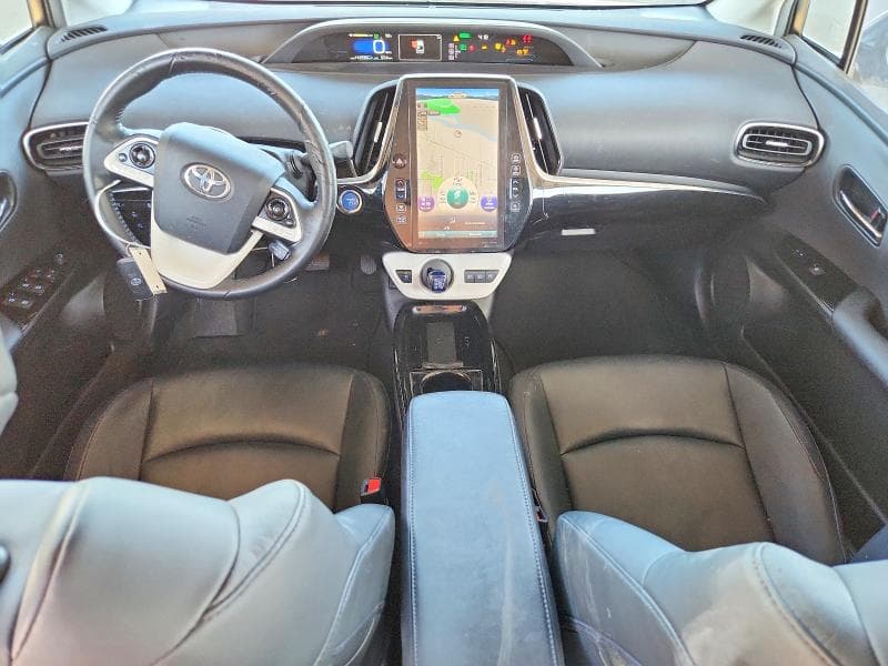 2017 TOYOTA PRIUS PRIME PREMIUM 8