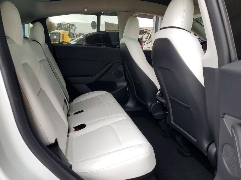 2023 TESLA MODEL Y 10