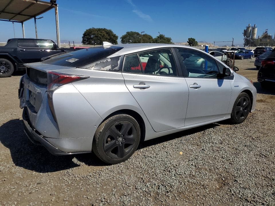 2017 TOYOTA PRIUS FOUR TOURING 3