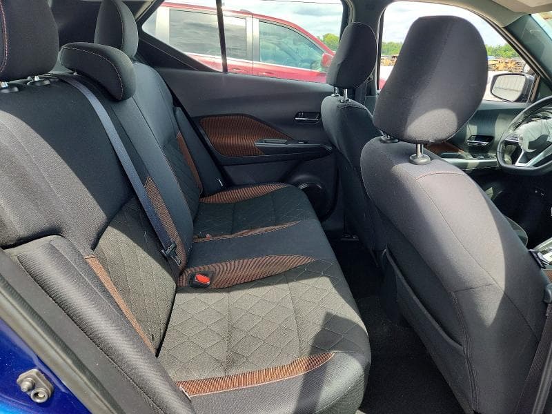2020 NISSAN KICKS SR 11
