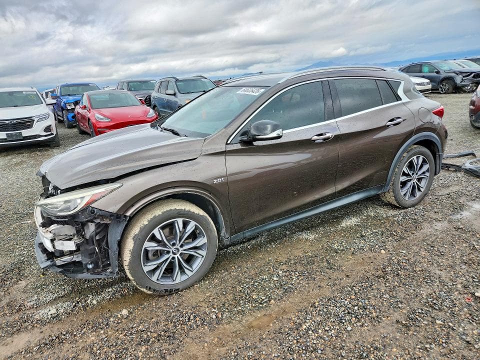 2017 INFINITI QX30 PREMIUM