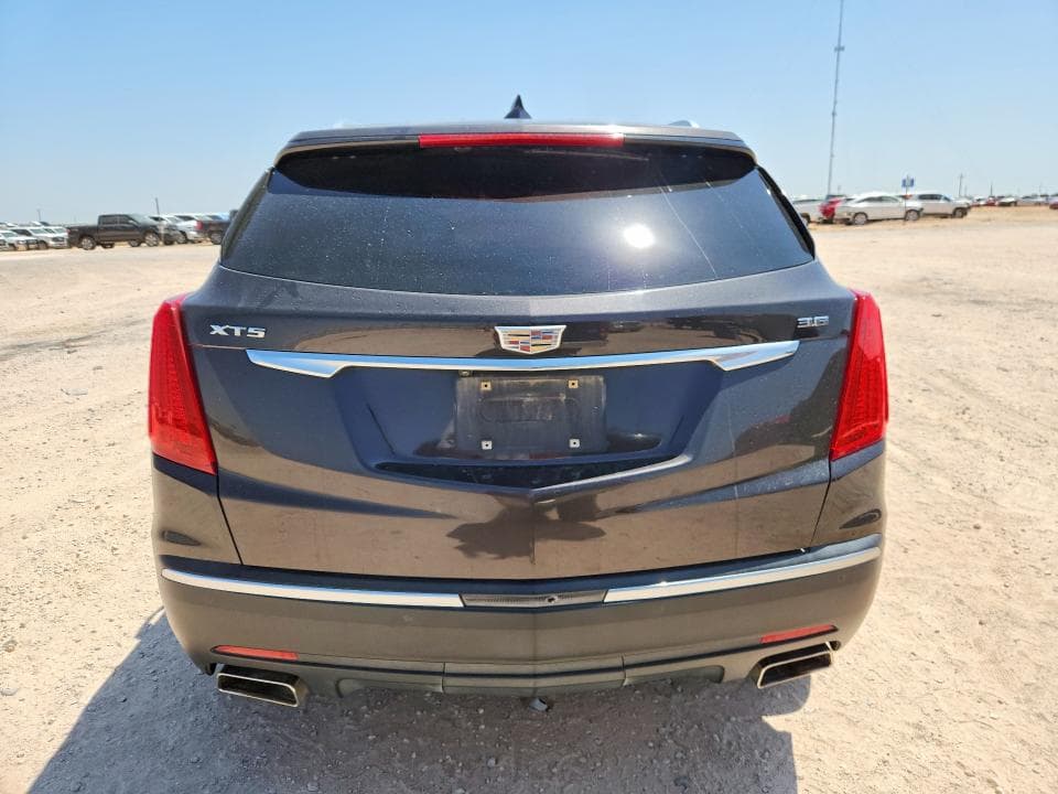 2018 CADILLAC XT5 6