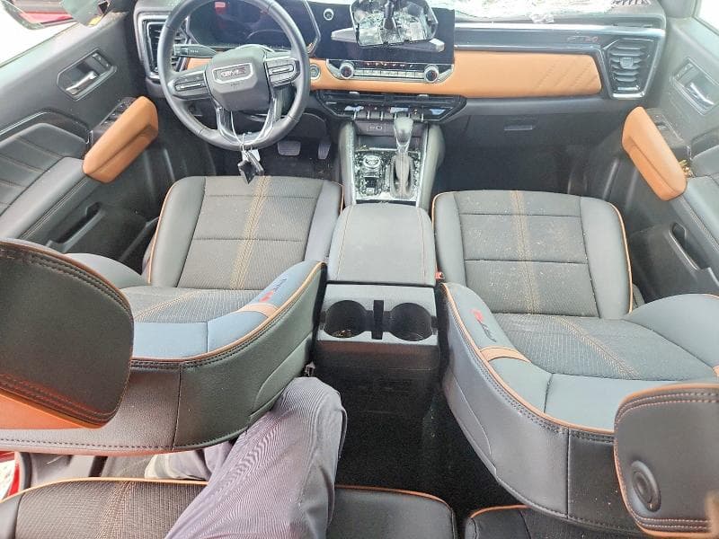 2026 GMC CANYON AT4 8
