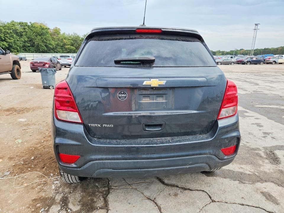 2020 CHEVROLET TRAX LS 6