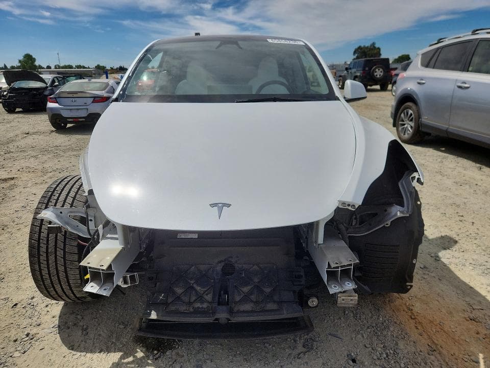 2023 TESLA MODEL Y 5
