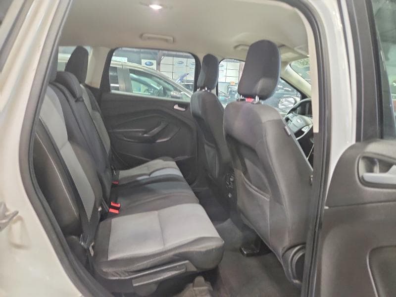 2018 FORD ESCAPE SE 11