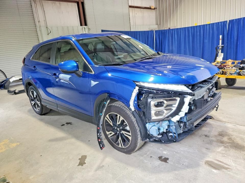 2025 MITSUBISHI ECLIPSE CROSS SE 4