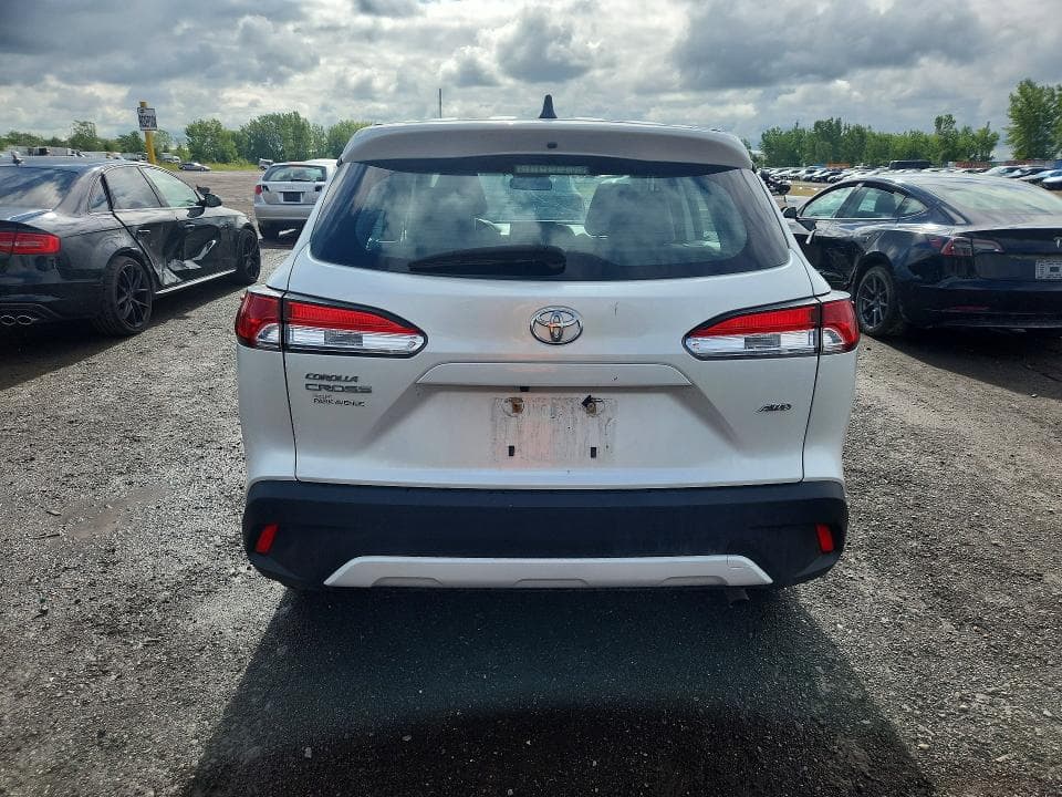 2023 TOYOTA COROLLA CROSS L 6