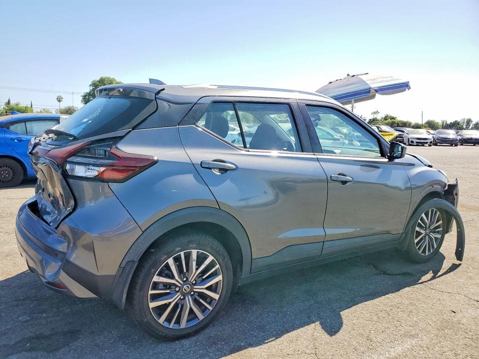 2021 NISSAN KICKS SV 3