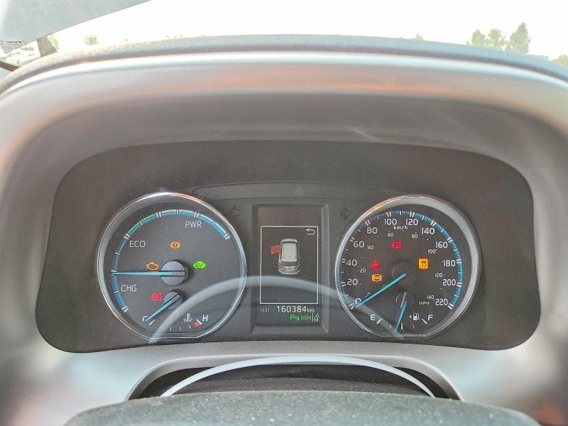 2017 TOYOTA RAV4 HV LIMITED 9