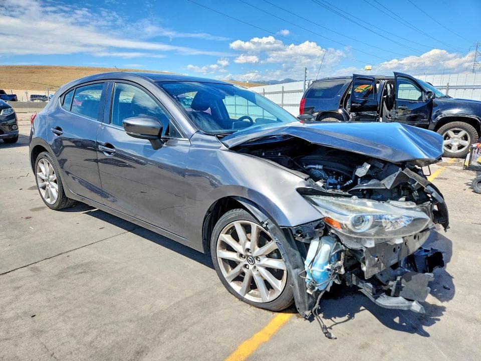 2017 MAZDA 3 TOURING 4