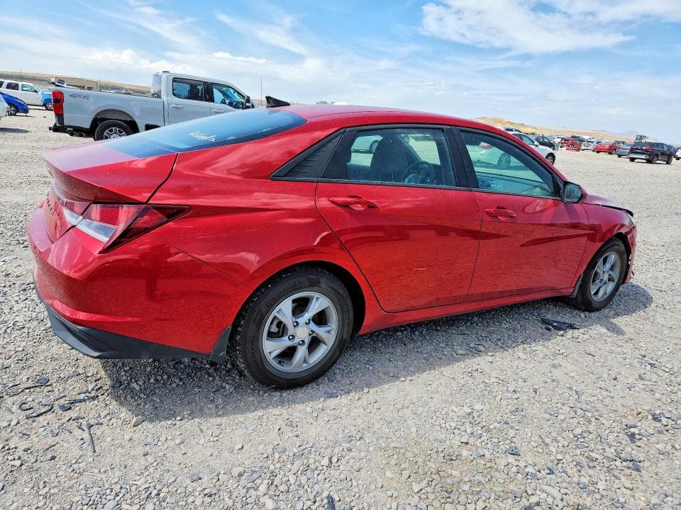 2022 HYUNDAI ELANTRA SE 3