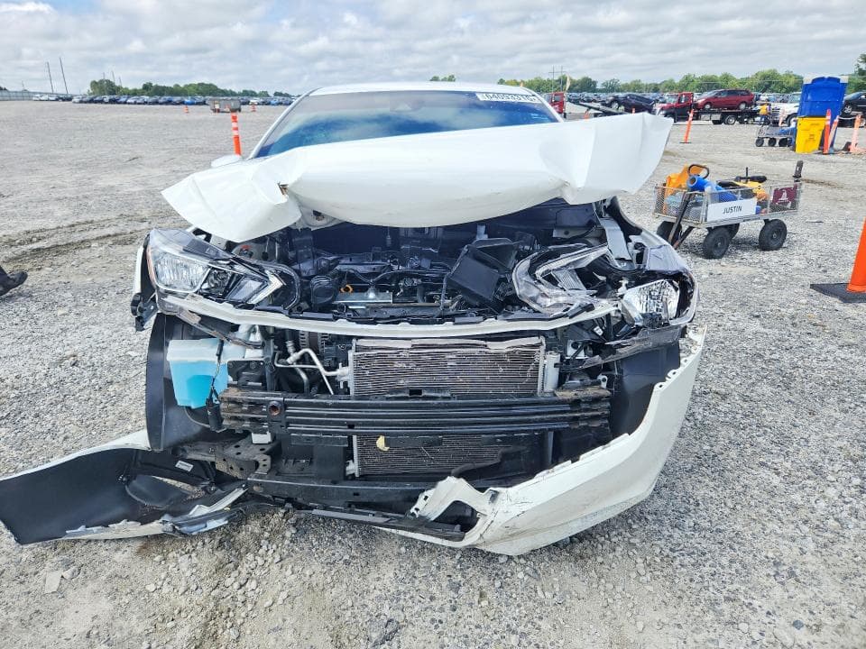 2021 NISSAN VERSA SV 5