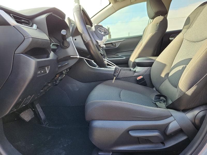 2022 TOYOTA RAV4 LE 7