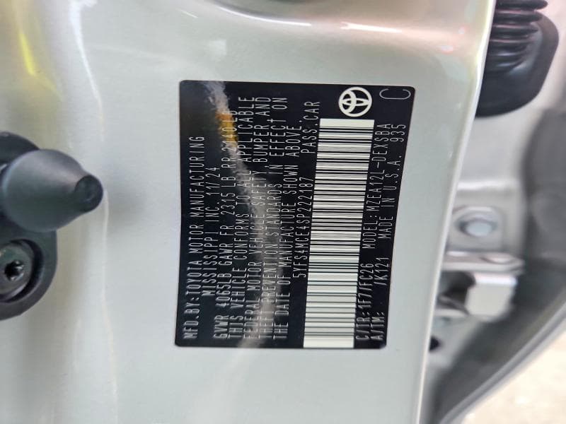 2025 TOYOTA COROLLA SE 13