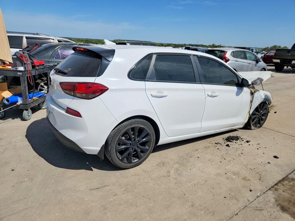 2018 HYUNDAI ELANTRA GT BASE 3