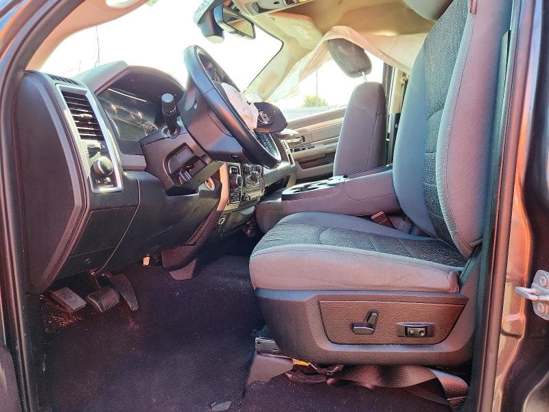 2019 RAM 1500 CLASSIC SLT 7