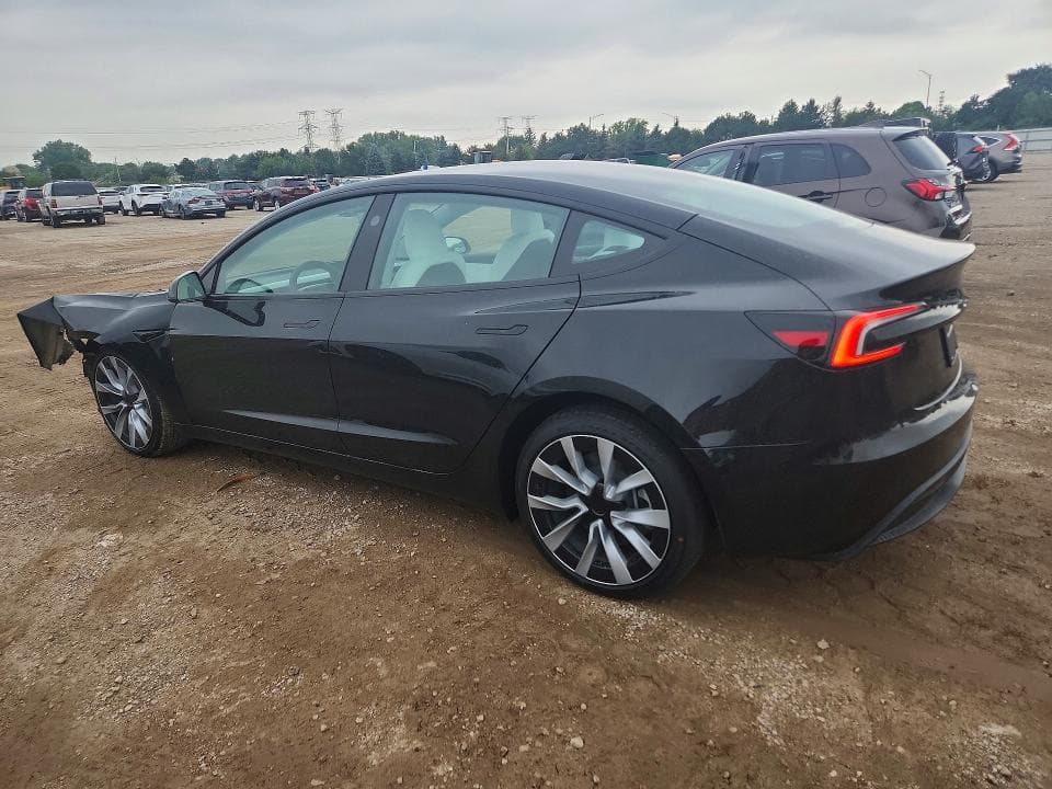 2026 TESLA MODEL 3 2
