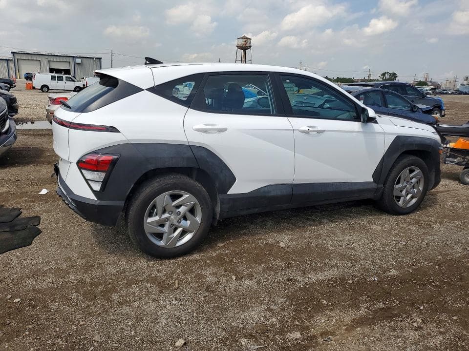 2026 HYUNDAI KONA SE 3