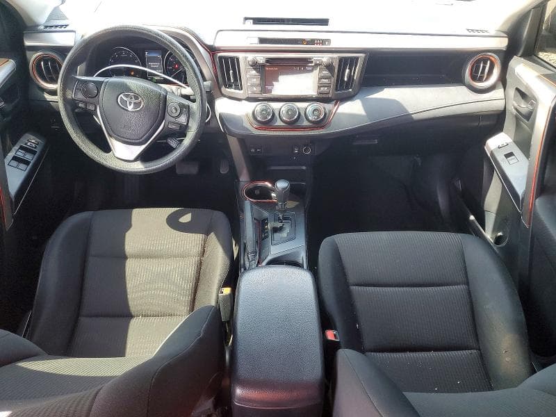 2018 TOYOTA RAV4 LE 8