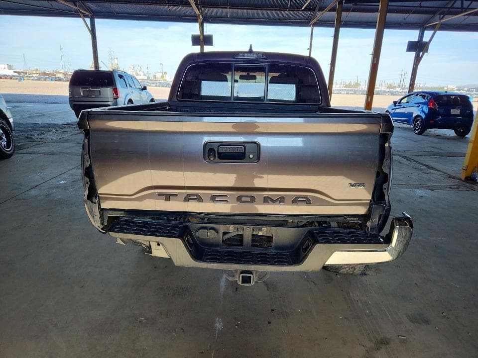 2017 TOYOTA TACOMA SR5 V6 6