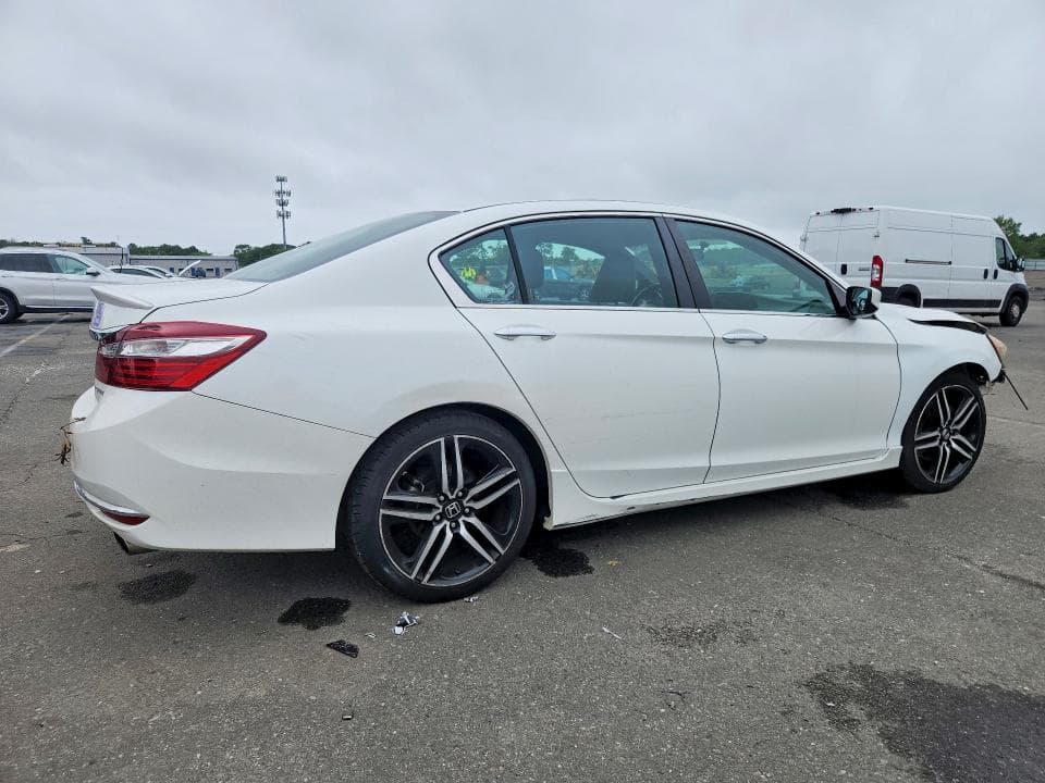 2017 HONDA ACCORD SPORT 3