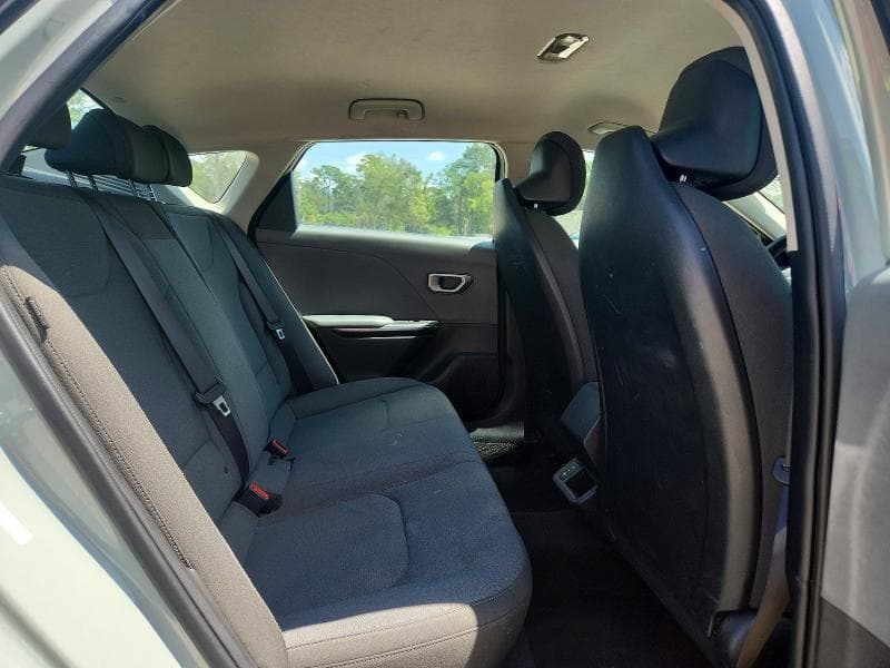 2025 KIA K4 LXS 10