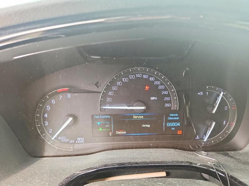 2017 CADILLAC XT5 9