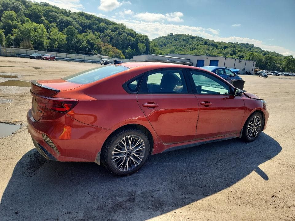 2023 KIA FORTE GT LINE 3