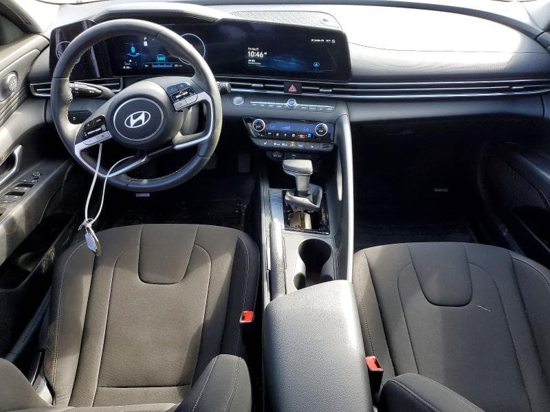 2024 HYUNDAI ELANTRA SEL 8