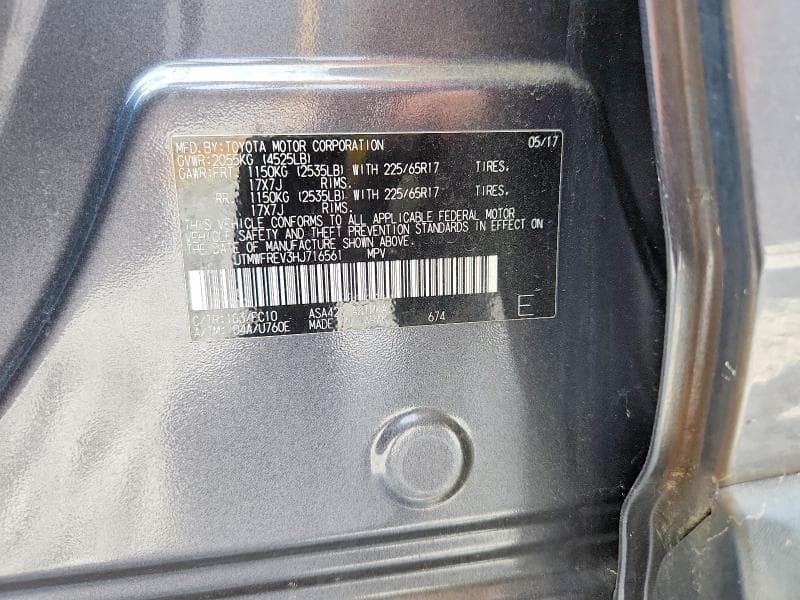 2017 TOYOTA RAV4 XLE 13