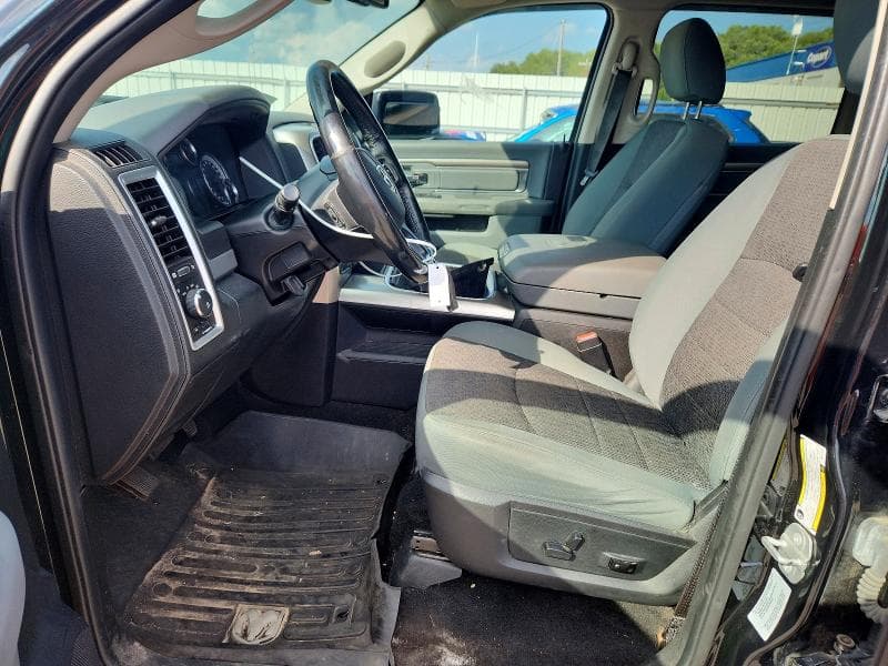 2017 RAM 1500 SLT 7