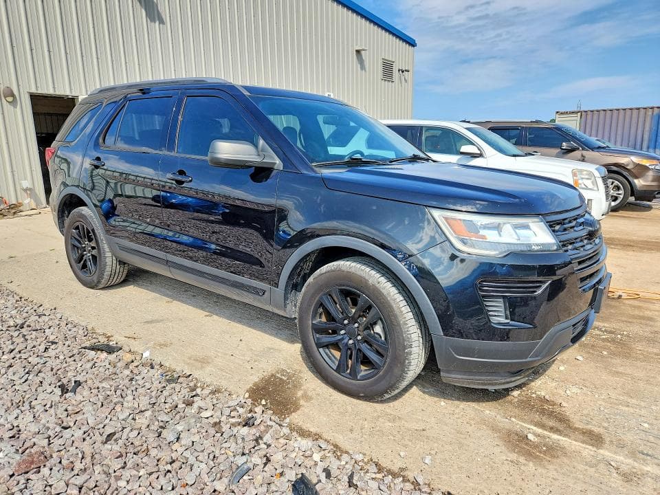 2019 FORD EXPLORER XLT 4