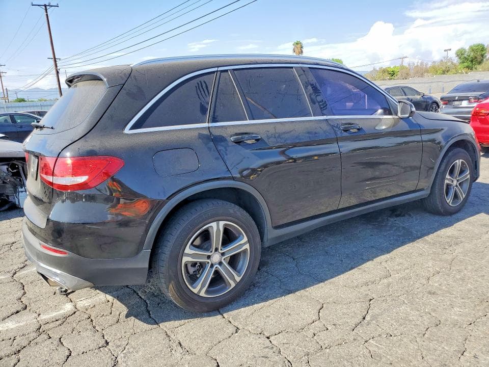 2017 MERCEDES-BENZ GLC 300 3