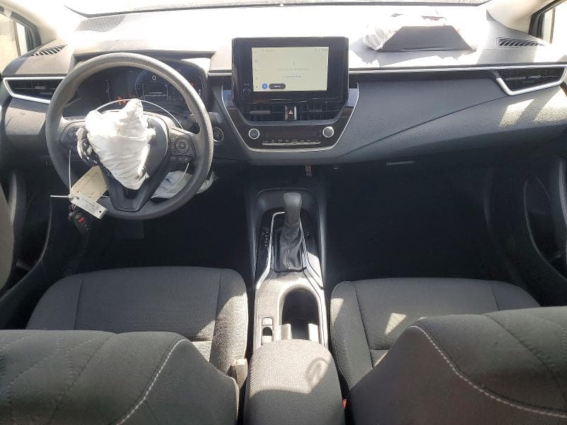 2026 TOYOTA COROLLA LE 8