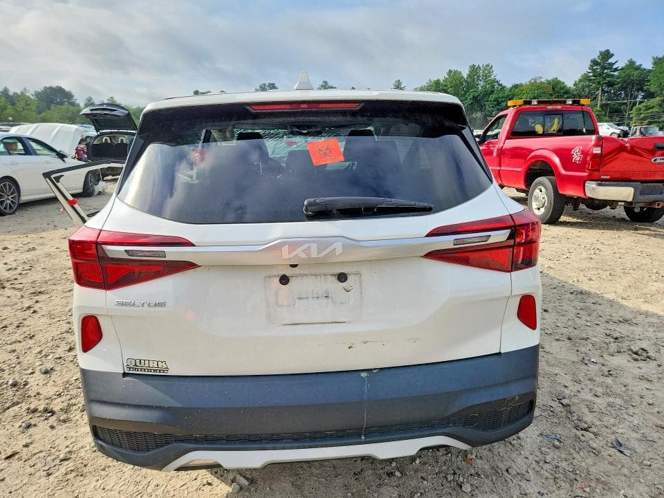 2022 KIA SELTOS LX 6
