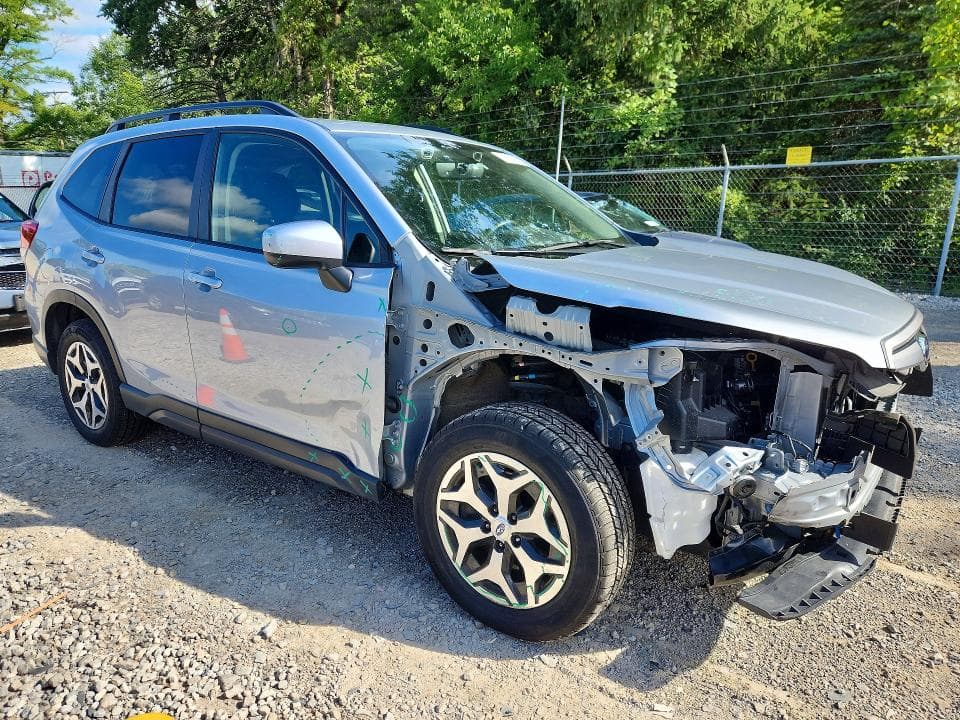 2019 SUBARU FORESTER PREMIUM 4
