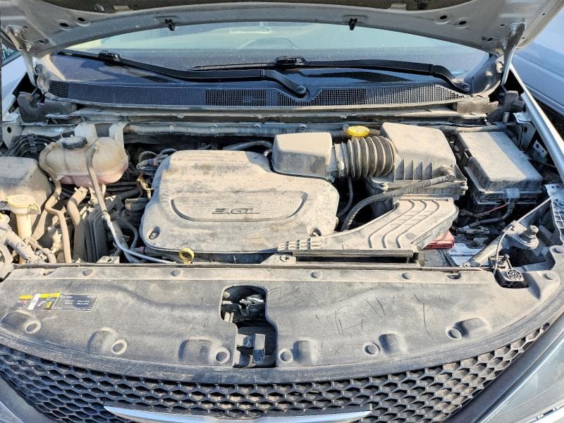 2023 CHRYSLER VOYAGER LX 12