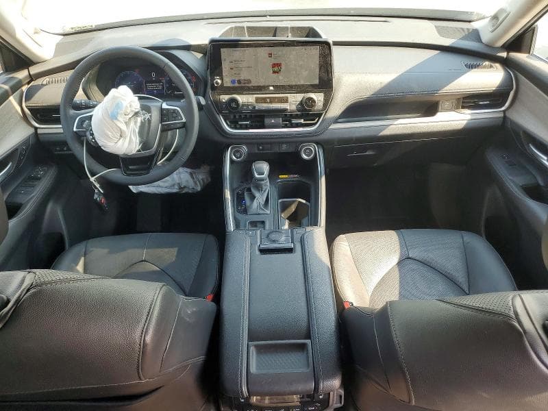2024 TOYOTA GRAND HIGHLANDER LIMITED 8