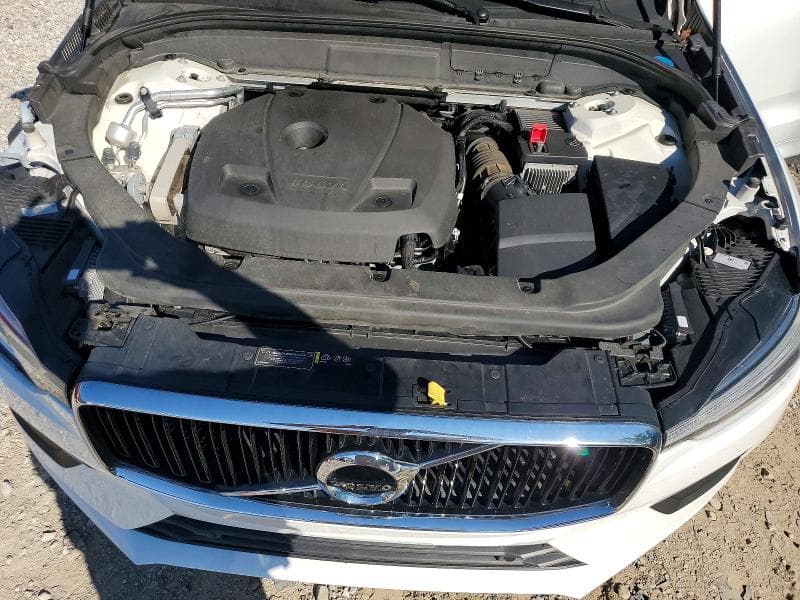 2020 VOLVO XC60 T6 MOMENTUM 12