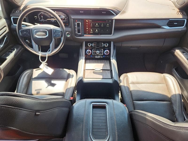 2022 GMC YUKON DENALI 8