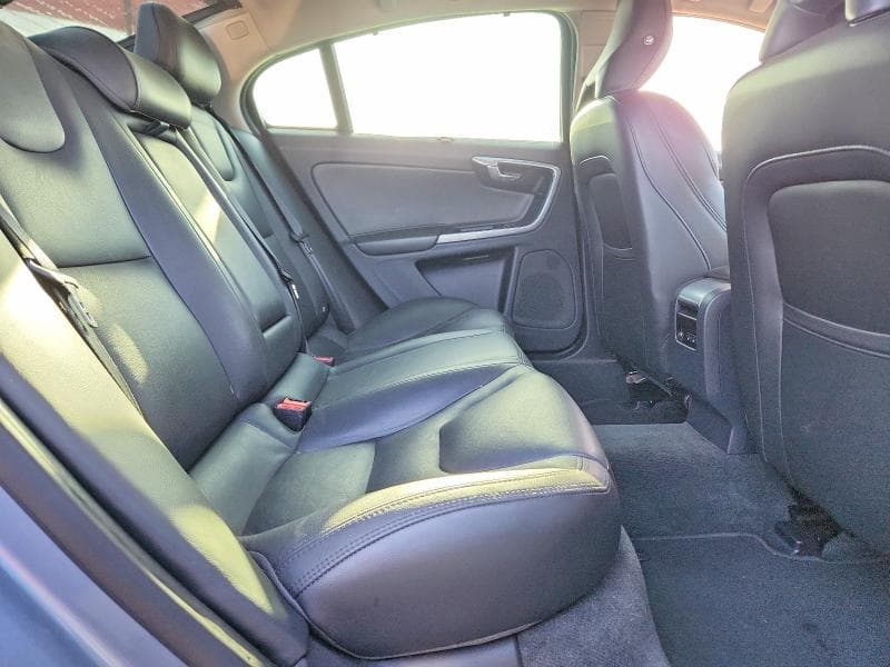 2018 VOLVO S60 T5 10