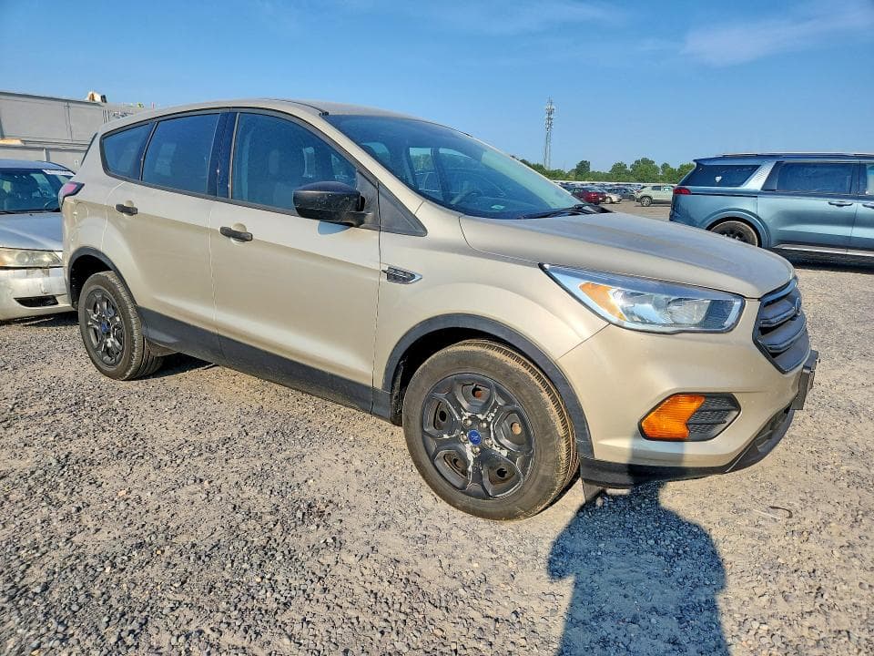 2017 FORD ESCAPE S 4