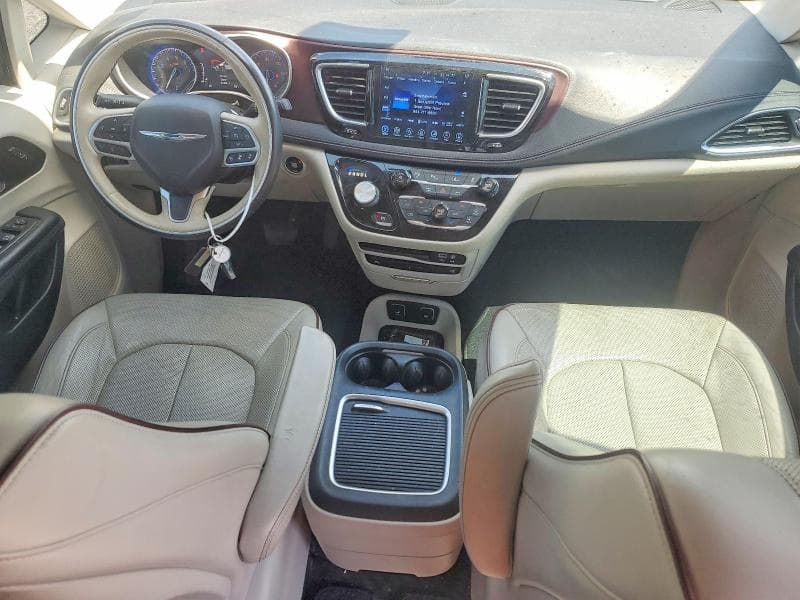 2017 CHRYSLER PACIFICA LIMITED 8